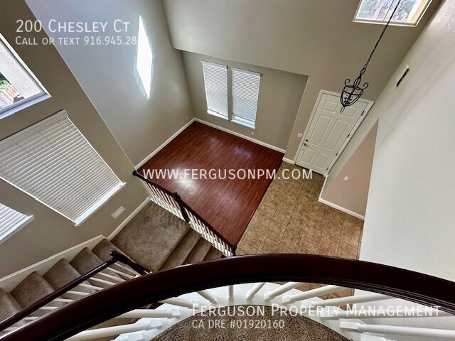 Foto del edificio - Fantastic Four Bedroom Home in Lincoln Cro...