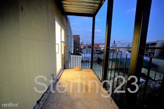 Building Photo - 25-39-39 45th St