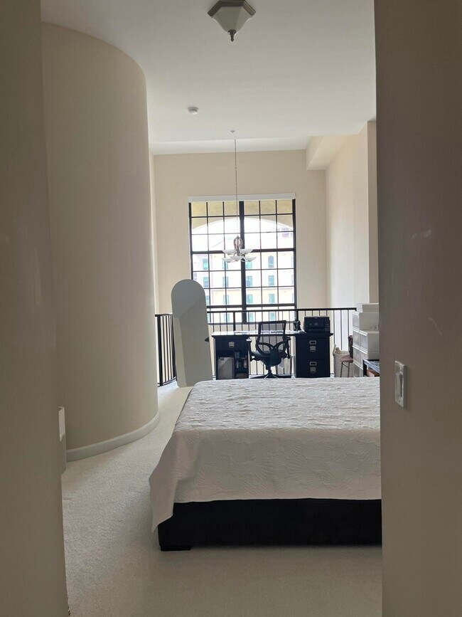 Foto del edificio - 801 S Olive Ave