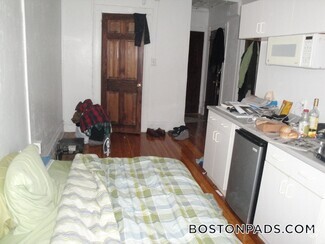 Building Photo - 91 Westland Ave