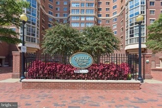 Building Photo - 2151 Jamieson Ave