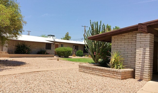 Building Photo - HoHoKam