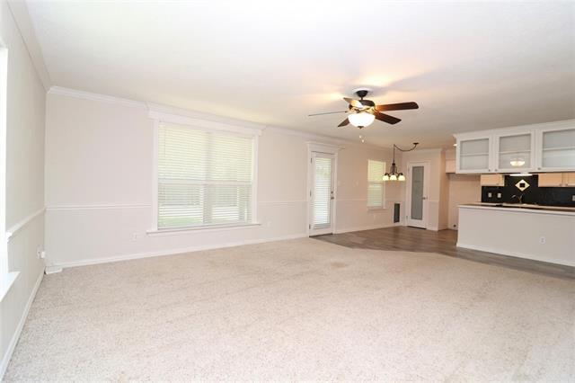 Foto del edificio - 7008 Hanging Cliff Pl