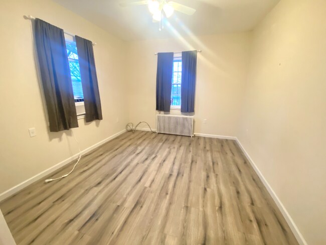 Foto del edificio - 1300 U St SE