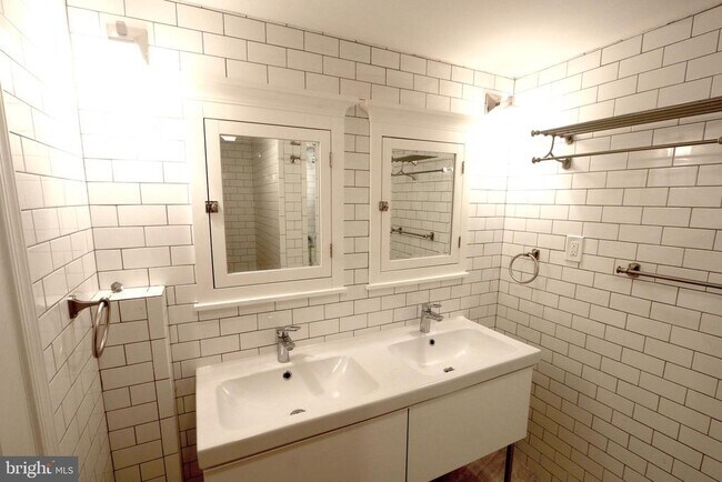 Foto del edificio - 1733 Spring Garden St