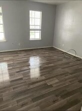 Building Photo - 12411 W Village Dr