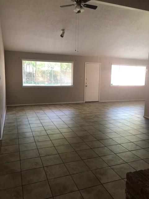 Building Photo - 16022 Beechnut St