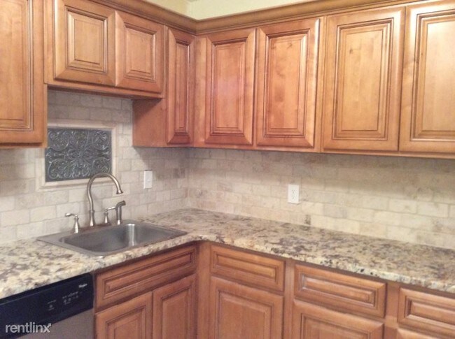 Foto del edificio - 3 br, 1 bath House - 518 E Apache