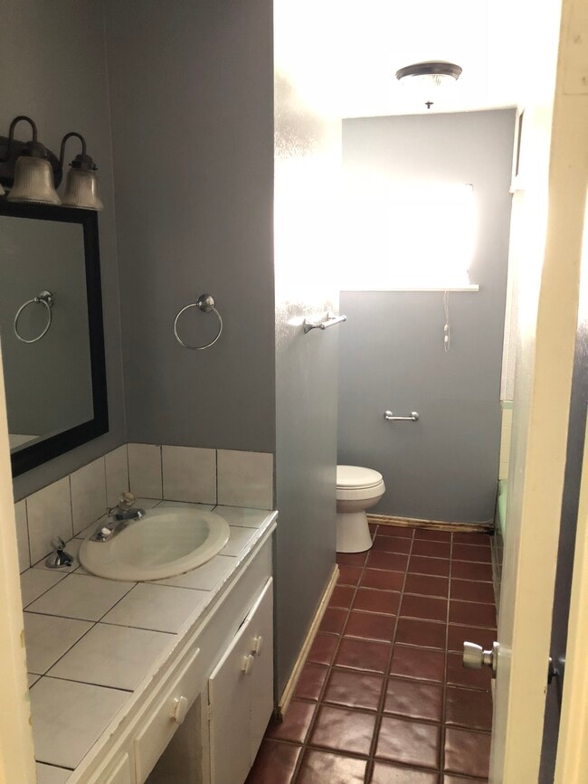 2nd bathroom - 2754 Yale
