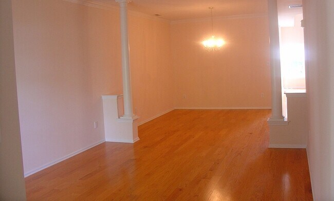 Dining Room - 8903 Normandy Dr