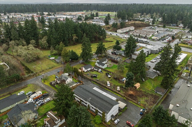 Building Photo - Hidden Creek Apartments