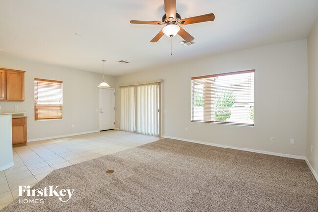 Building Photo - 10427 E Valley Quail Dr