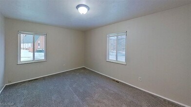 Building Photo - 24600 Euclid Ave