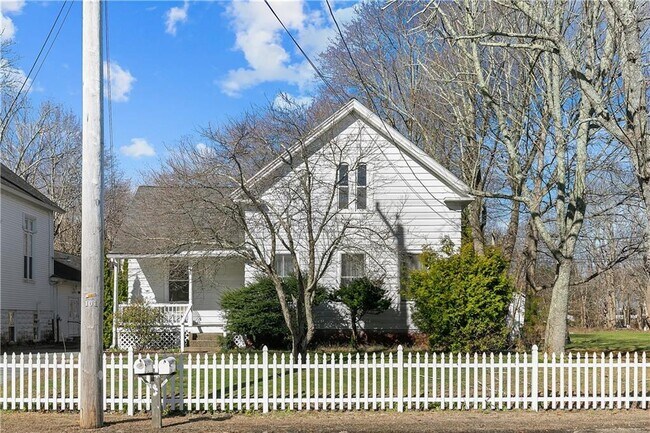 Building Photo - 1127 Tower Hill Rd