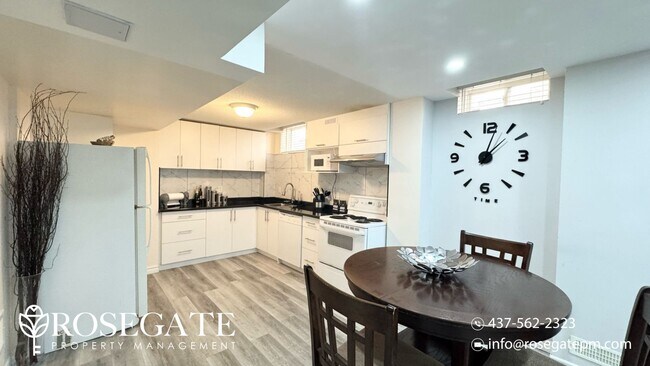 Photo du bâtiment - Modern 1-Bedroom Basement Unit in Mississa...