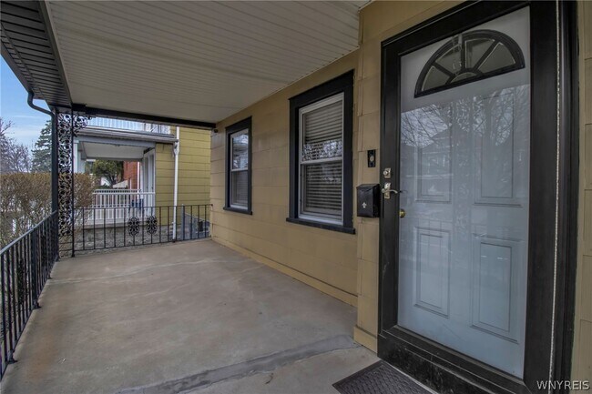 Foto del edificio - 800 Amherst St