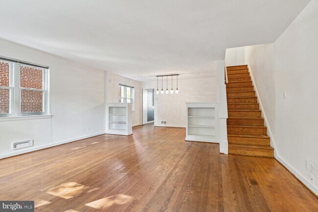 Building Photo - 4411 Harrison St NW
