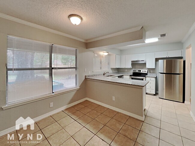 Foto del edificio - 6112 Birchhill Rd
