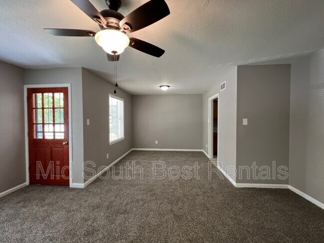 Foto del edificio - 3565 Kensett Dr