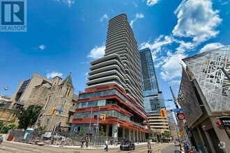 Building Photo - 280-280 Dundas St W