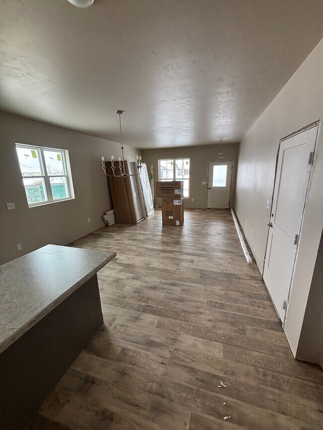 Sala de estar - 1127 Northwood Dr