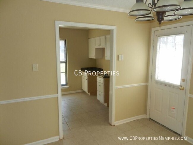 Building Photo - 6930 Autumnhill Ln