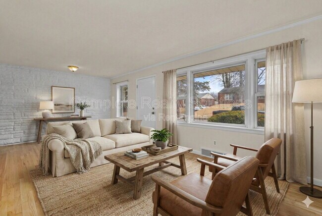 Foto del edificio - 231 Emerling Dr