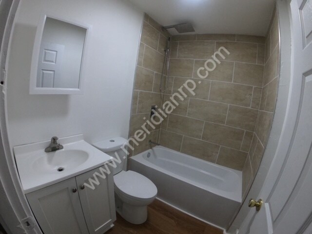Foto del edificio - 3228 Webster St