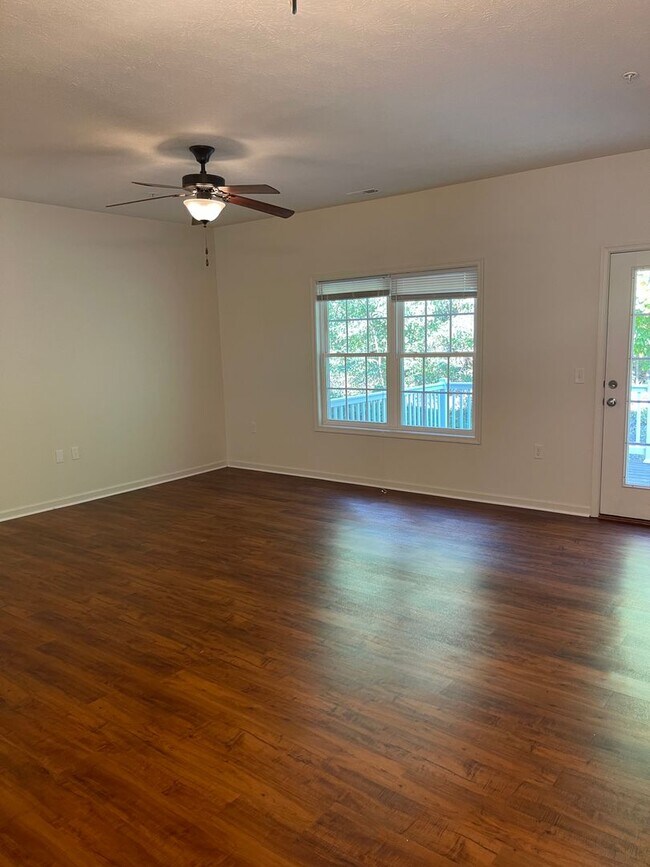 Foto del edificio - Two Master Suite Apartment Townhouse