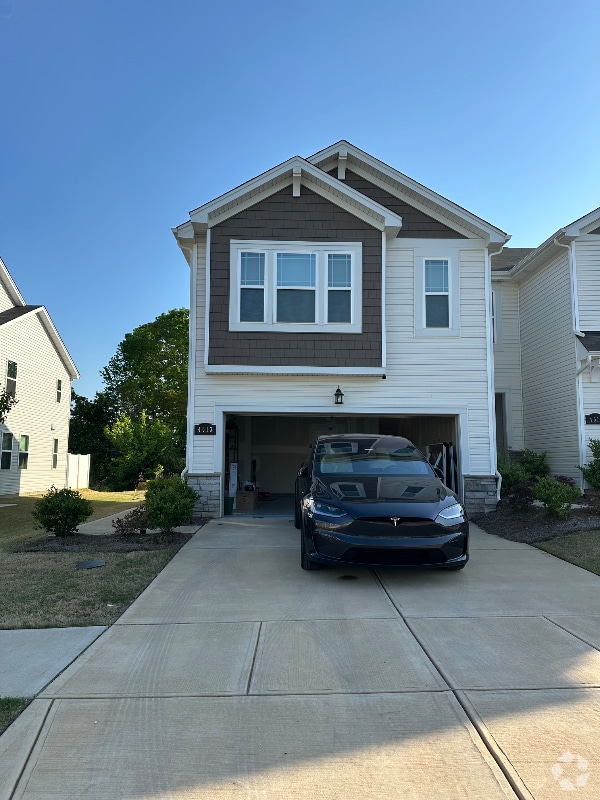 Building Photo - 4513 Iron Oak Ln