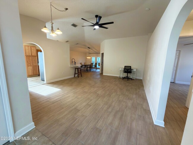 Building Photo - 3411 Glenn Hollow Ct