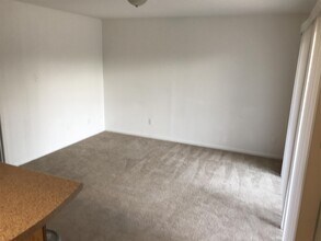 Building Photo - 508 Julius Ave