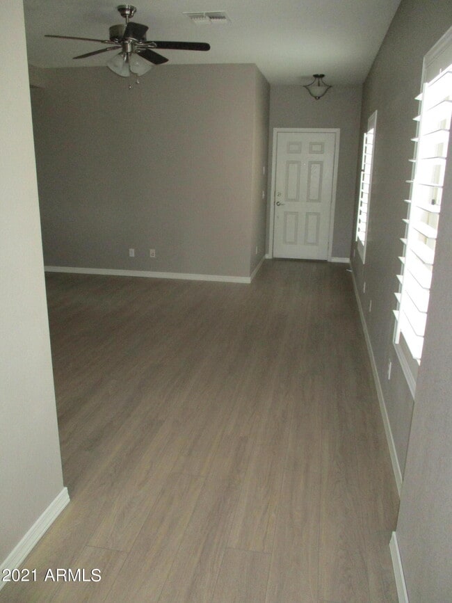 Building Photo - 2747 S Sailors Way