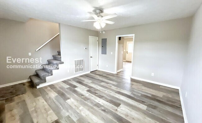 Foto del edificio - 57 Clara Dr