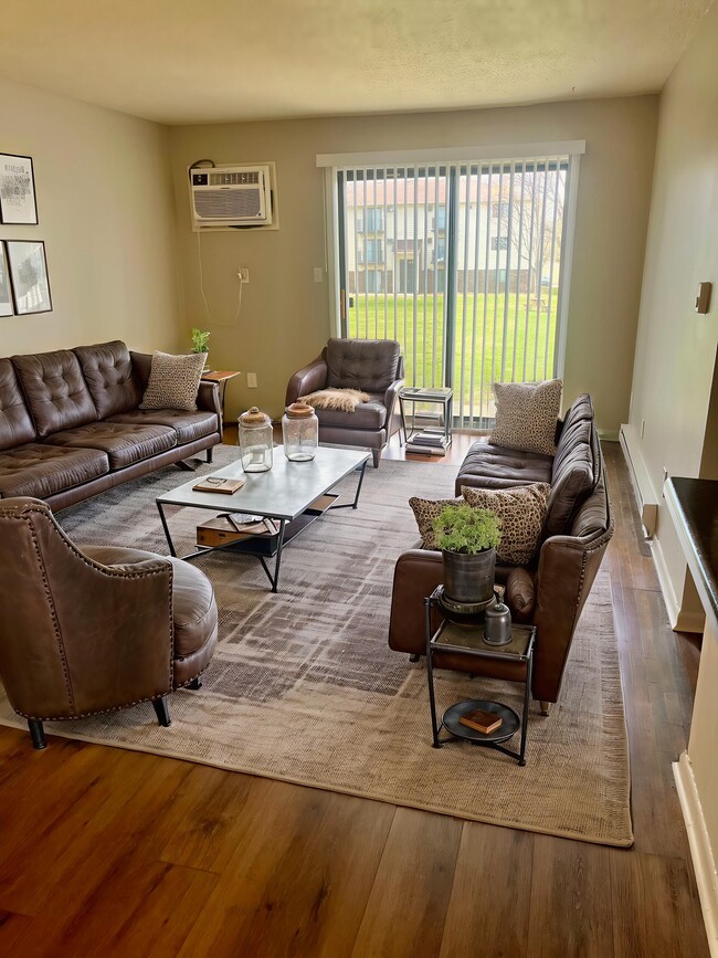 Building Photo - Bridlewood Apartments
