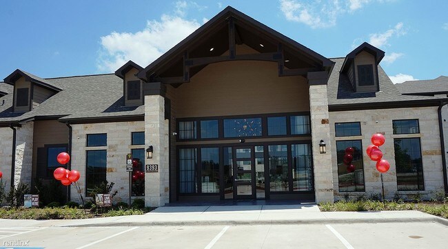 Foto del edificio - 9393 Farm to Market 1960 Bypass Rd W