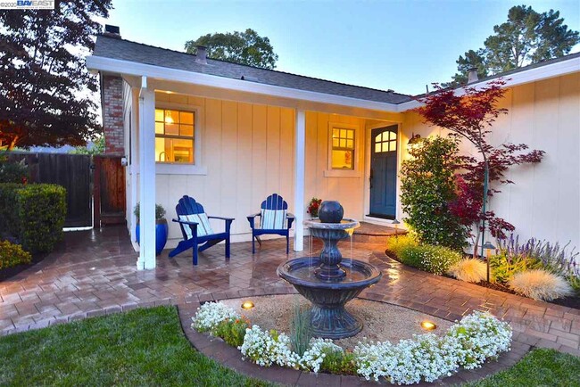 Building Photo - 7717 Cottonwood Ln