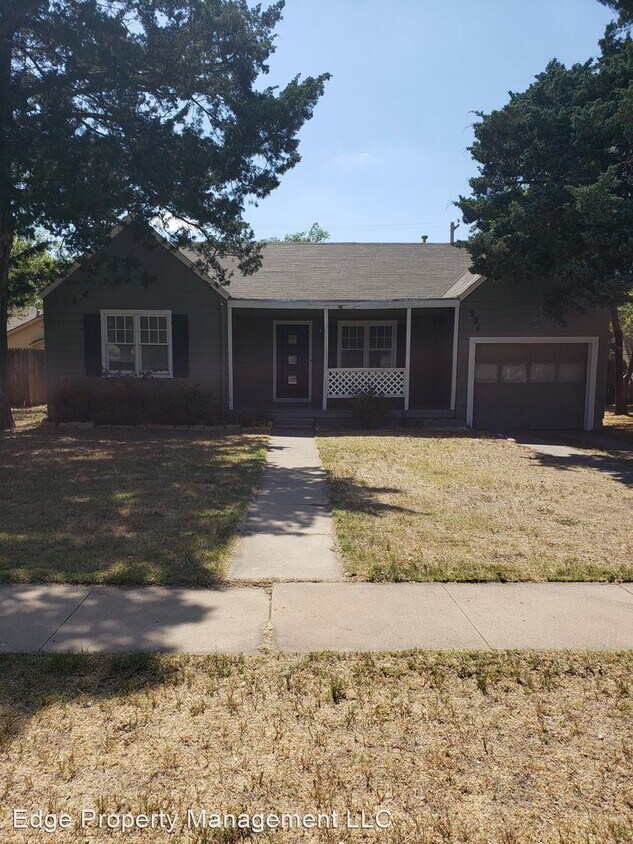 2 br, 1.5 bath House 924 S Crockett House Rental in Amarillo, TX