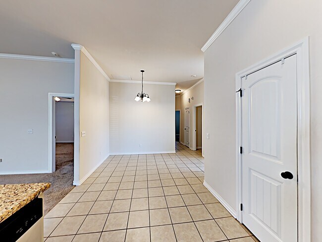 Foto del edificio - 15925 Big Cypress Dr
