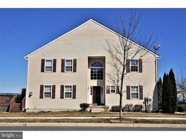Building Photo - 3728 Knight Dr