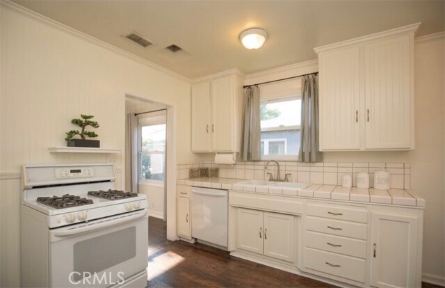 Foto del edificio - 14461 Cullen St