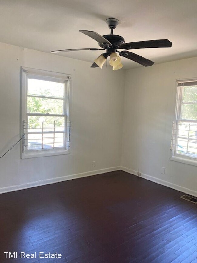 Building Photo - 2 br, 1 bath House - 4549 40th Place N