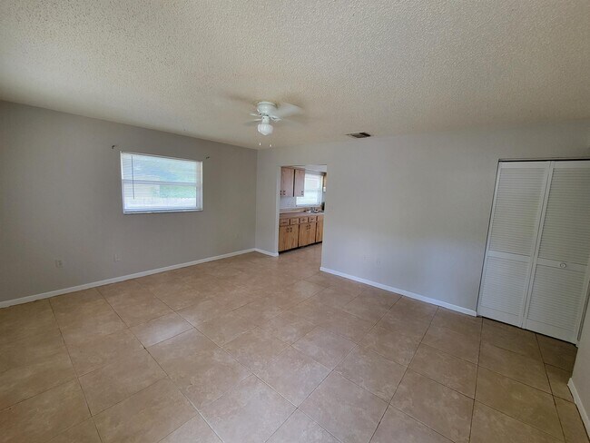 Foto del edificio - 1042 Oak St