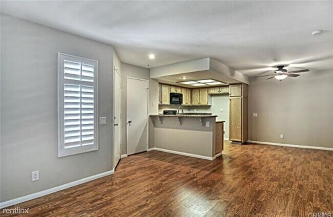 Building Photo - 1 br, 1 bath Condo - 104 S Cross Creek Rd ...