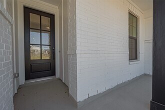 Building Photo - 2315 Red Chip Ln