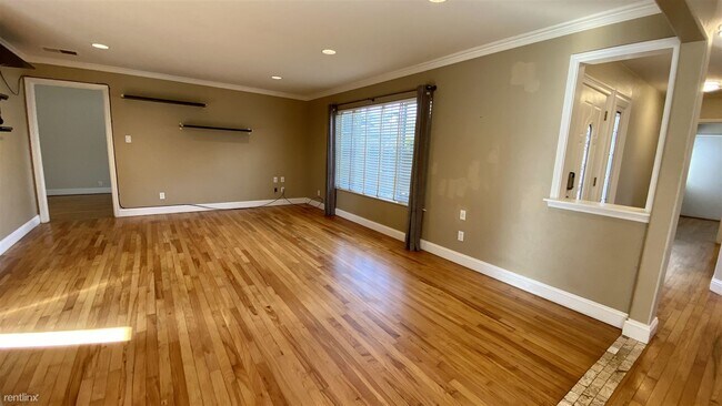 Building Photo - 3 br, 2 bath House - 120 El Toro Court