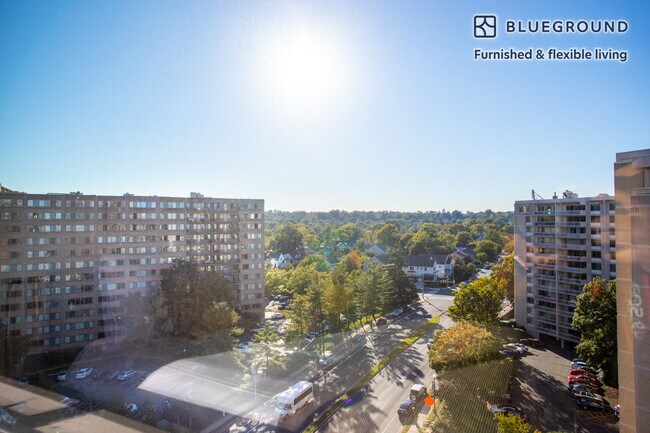 Building Photo - 505 18th St S