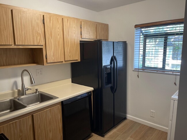 Photo - 102 Gardens Dr Townhome