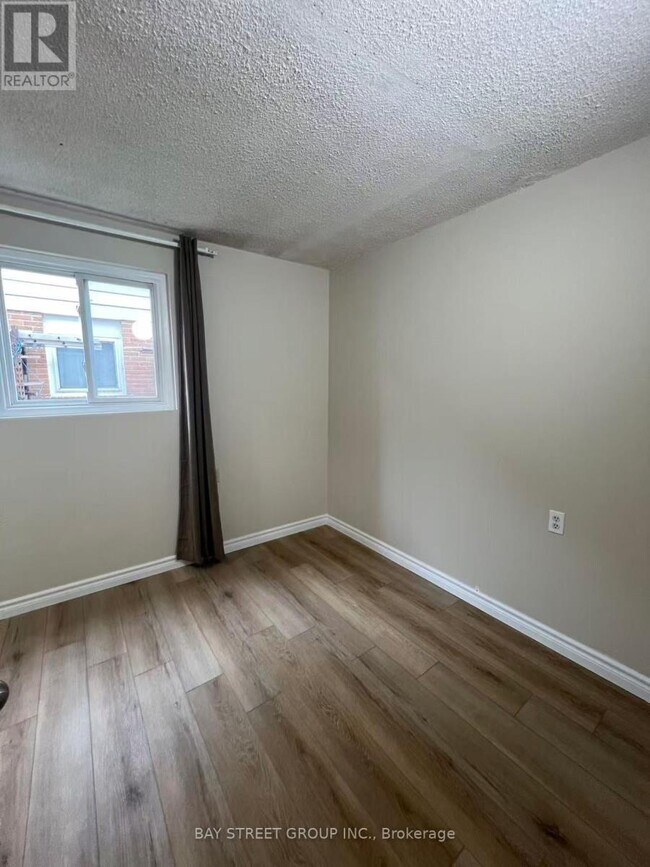 Building Photo - 118 Hildenboro Square