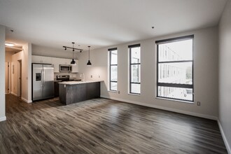 Building Photo - 8001 Kercheval Ave